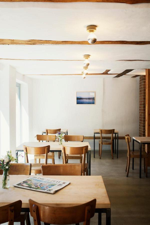 Wustrow  Gasthaus Canow المظهر الخارجي الصورة