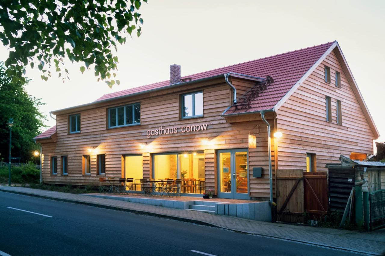 Wustrow  Gasthaus Canow المظهر الخارجي الصورة