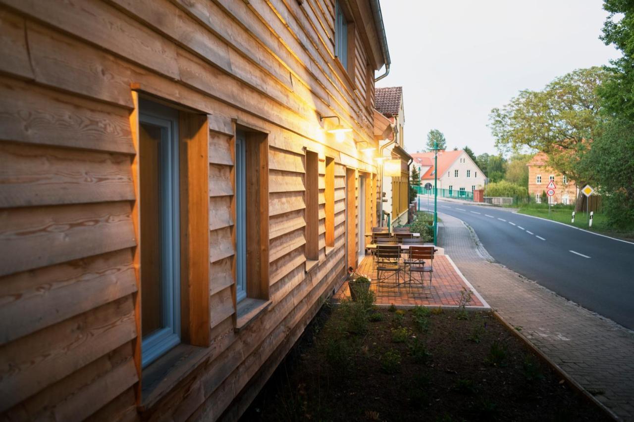 Wustrow  Gasthaus Canow المظهر الخارجي الصورة